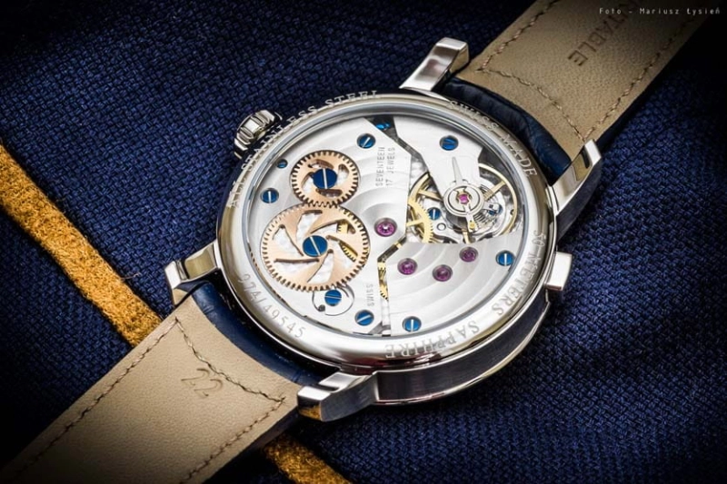 0aerowatch_7timezones_sm-3.jpg