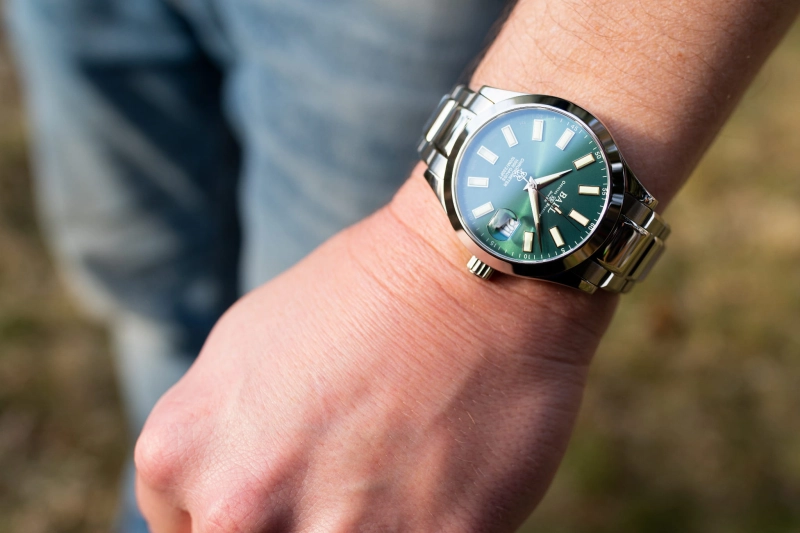 BALL-Marvelight-Chronometer-NM9026C-S6CJ-GR-wrist-2.jpg