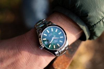 BALL-Marvelight-Chronometer-NM9026C-S6CJ-GR-wrist-4.jpg