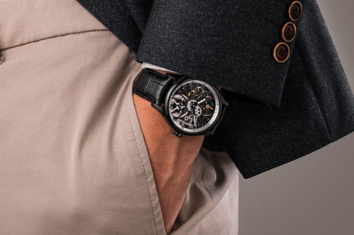A 50981 NO25 WRIST.jpg